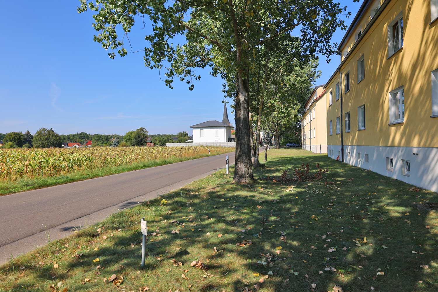 Wohngebäude in Krieschow an Strasse